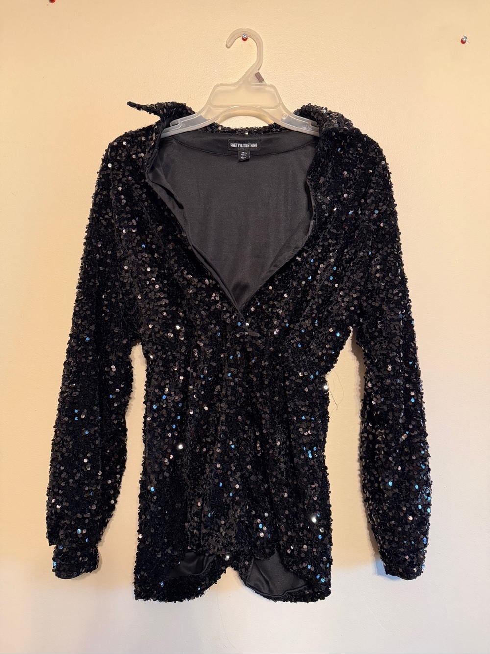 PrettyLittleThing Black Sequin V-Neck Romper